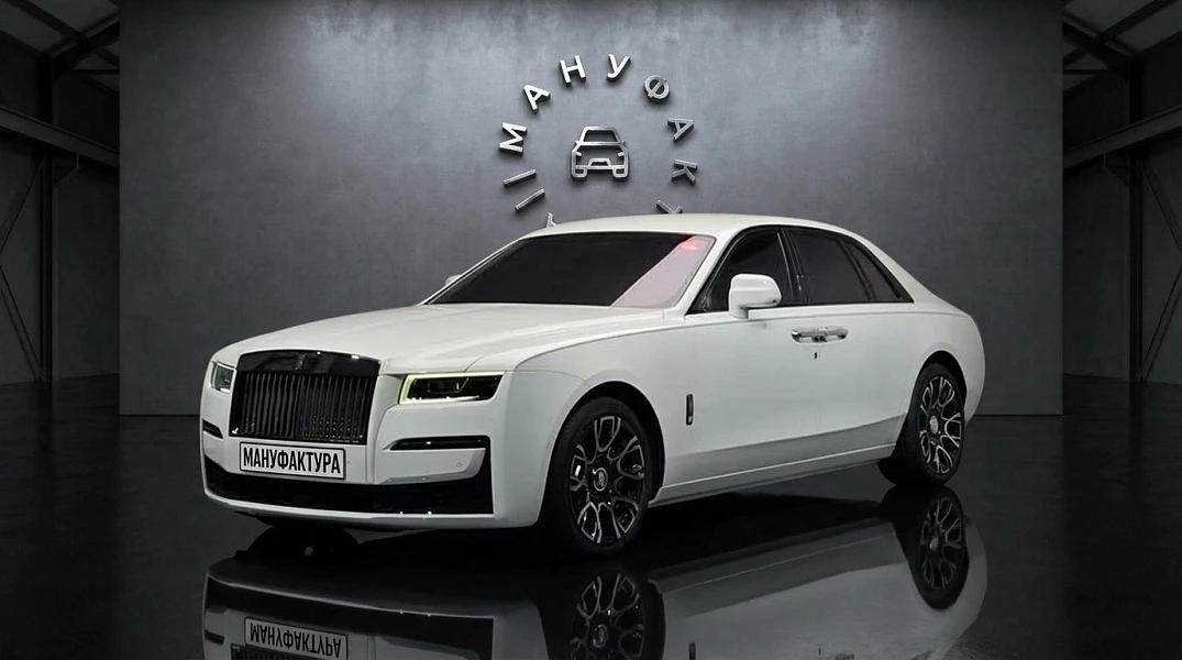 Rolls-Royce Ghost 6.7 V12 Black Badge